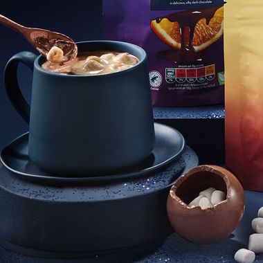 Specially Selected Salted Caramel Flavour Milk Chocolate Hot Chocolate Bombe 50g