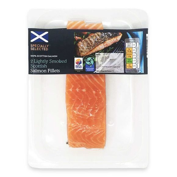Specially Selected Lightly Smoked 2 Scottish Salmon Fillets 240g | ALDI