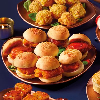 Specially Selected Korean Style Chicken Sliders 320g/8 Pack